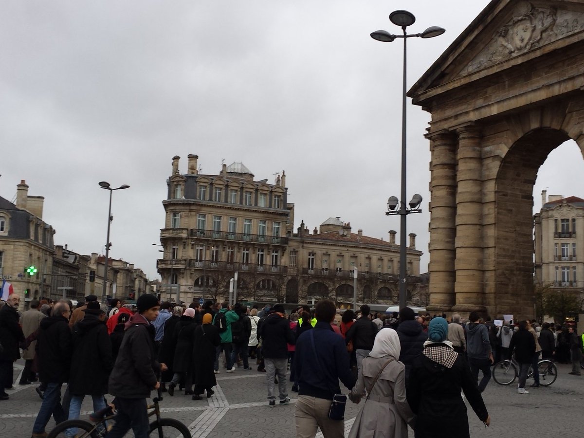 #AttentatsParis #Bordeaux #marchesilencieuse