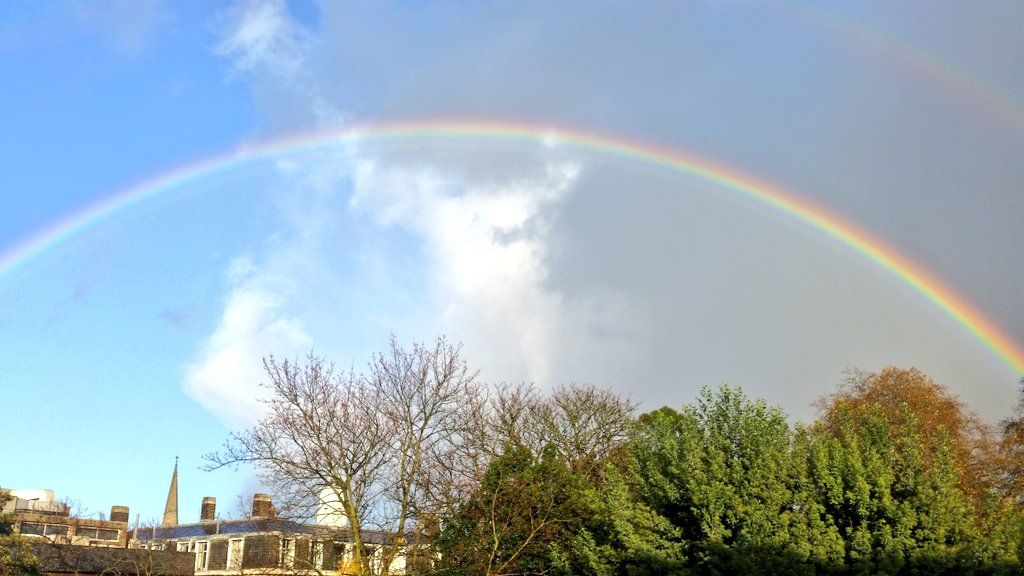 ZSLcatering's tweet photo. What a beautiful view! #HappyFriday https://t.co/jrvDVjw2OM