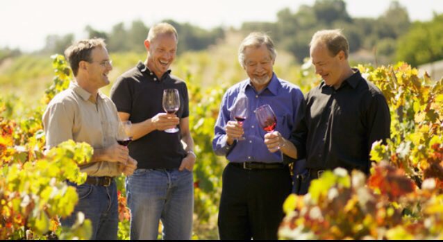 kingofthevine's tweet photo. Taking after yours truly #yourwelcome #godofwine https://t.co/iy5uYhLk5B
