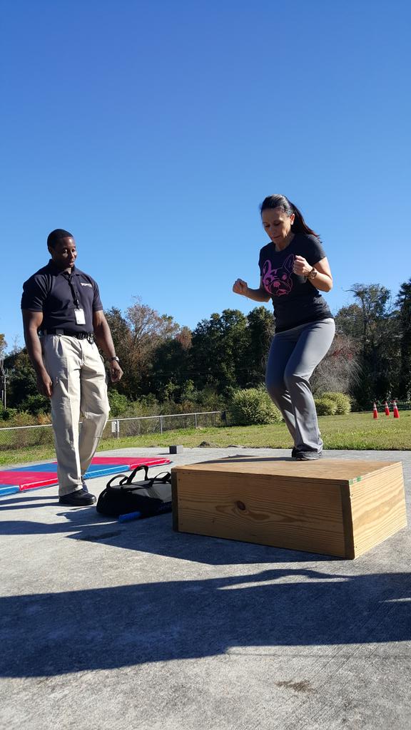 WilmingtonPD's tweet photo. Civilian Appreciation Day kicks off with a mini-police officers physical abilities test. #teamWPD https://t.co/NP4Qlb5BRI