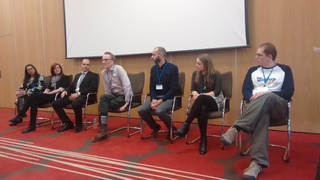 fuse_online's tweet photo. Our Pecha Kucha presenters including Fuse's @ShelinaVisram @pvandergraaf75 & @Fatty_Bombus taking questions #UKCRC15 https://t.co/lbmm4BBTtu
