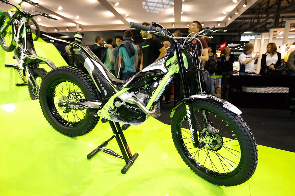 VertigoTrial's tweet photo. Don't forget Vandal LR model comes with electric start - another innovation by @VertigoTrial - plus 3.8ltr tank too https://t.co/unVN9w7WaM