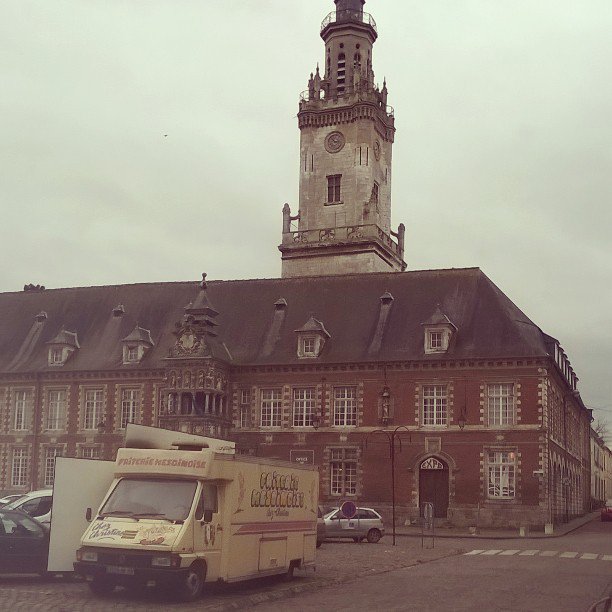 InstaBicycle's tweet photo. Via @frdricchou: #Beffroi #belfry #cityhall #hôteldeville#Hesdin#NordPasDeCalais #PasDeC… https://t.co/z6FbppaMVT https://t.co/Yjlxr8TrRr