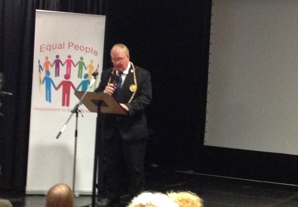 SouthTyneLibs's tweet photo. The Mayor opened our #SelfCareWeek event for people with learning disabilities at the Central Library
#SCW2015 https://t.co/Fpqy5DyHL3