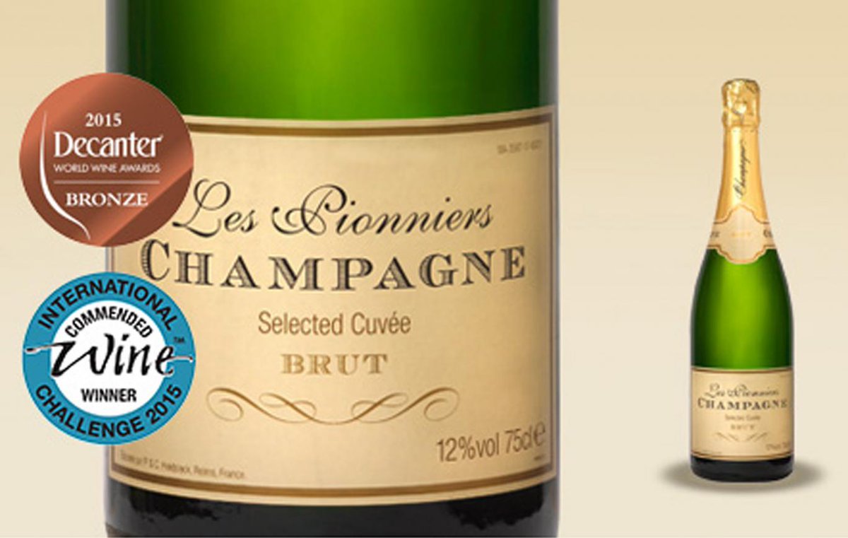 SquareMeal's tweet photo. .@TheCooperative beat Moet &amp; Veuve in blind #Champagne tasting–snap some up for #Christmas! https://t.co/HQXwDoC4CL https://t.co/3VT5ldPjSe