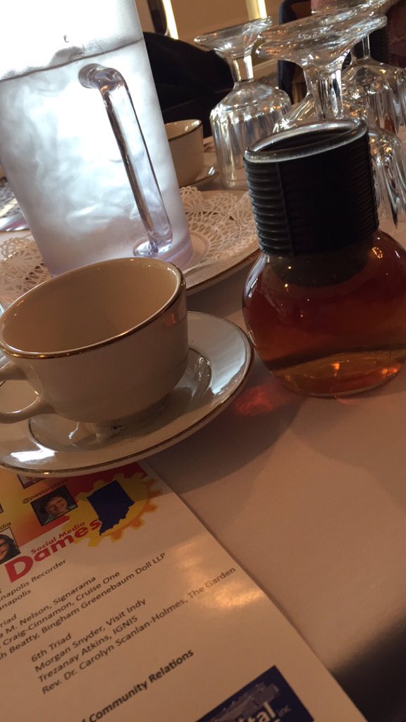sarahebuckner's tweet photo. Spending the day (and drinking lots of tea) at the #smdames unconference. https://t.co/bl6GDxSMMx