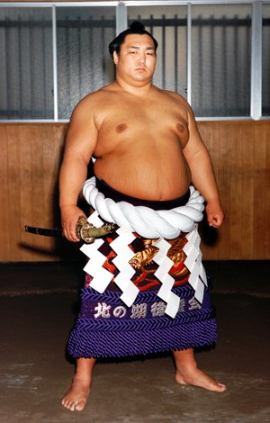 ゆる系速報 ぽん太くん 速報 北の湖 日本相撲協会理事長が急死 ６２歳 歴代５位の優勝回数 九州場所で福岡滞在中に救急搬送 大相撲開催中の角界に衝撃 T Co Ckgnhuobwc 訃報 北の湖 大相撲 急死 T Co 6waiyknfqo