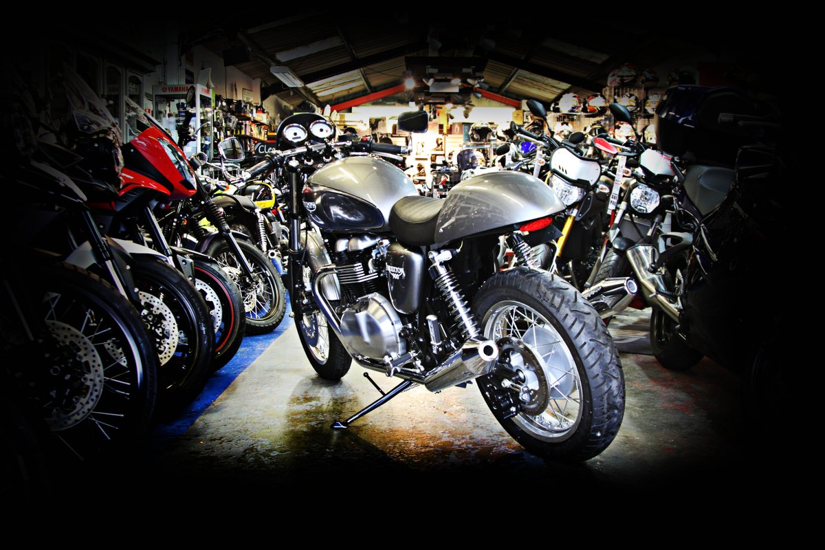 EightBallCustom's tweet photo. We returned these stunning examples to @DaveDeathMC yesterday... @officialtriumph @Bonnefication @Triumph_Owners https://t.co/1Y8qqsyhyh