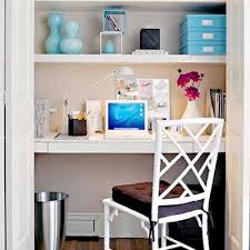 DIYBotswana's tweet photo. Turn a Closet into a Home Office
#RushToBuilders https://t.co/qotbq82pDB