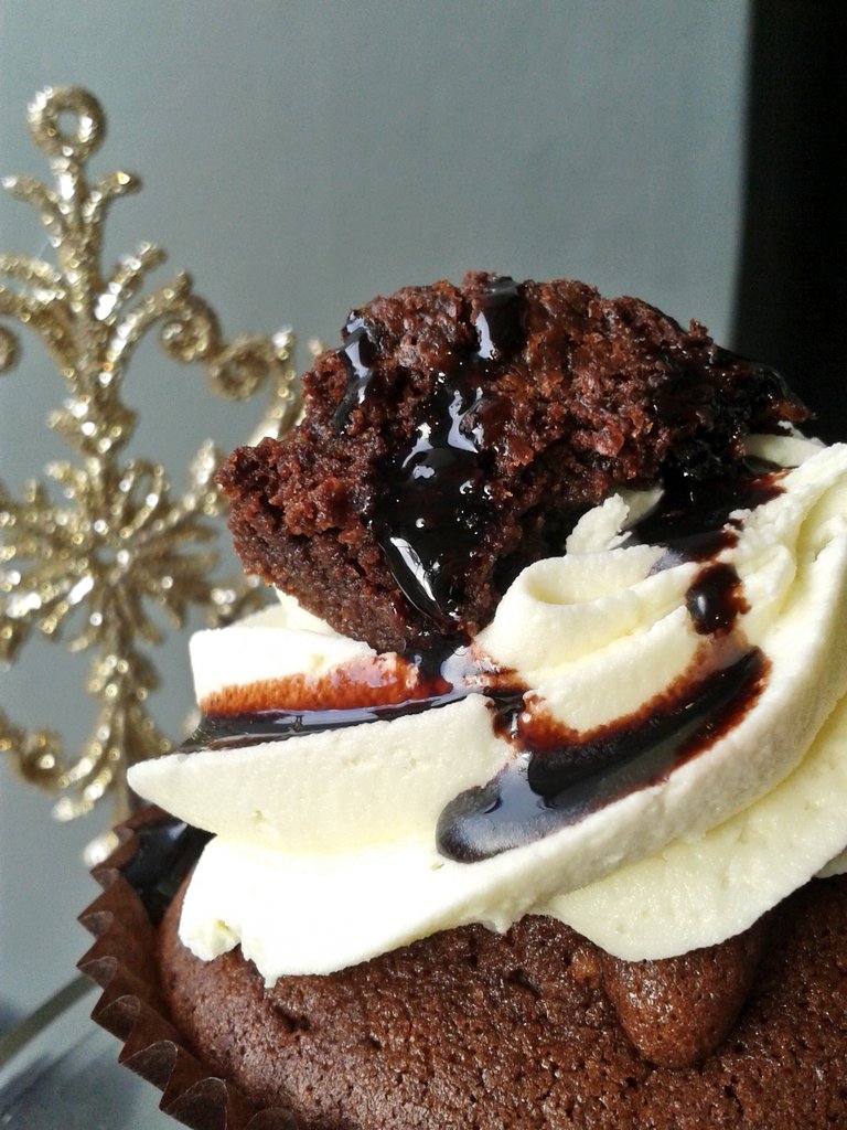 bibisbakery's tweet photo. #Chocolate fudge brownie #cupcake, you know you want it! https://t.co/vD3mS1w4J0