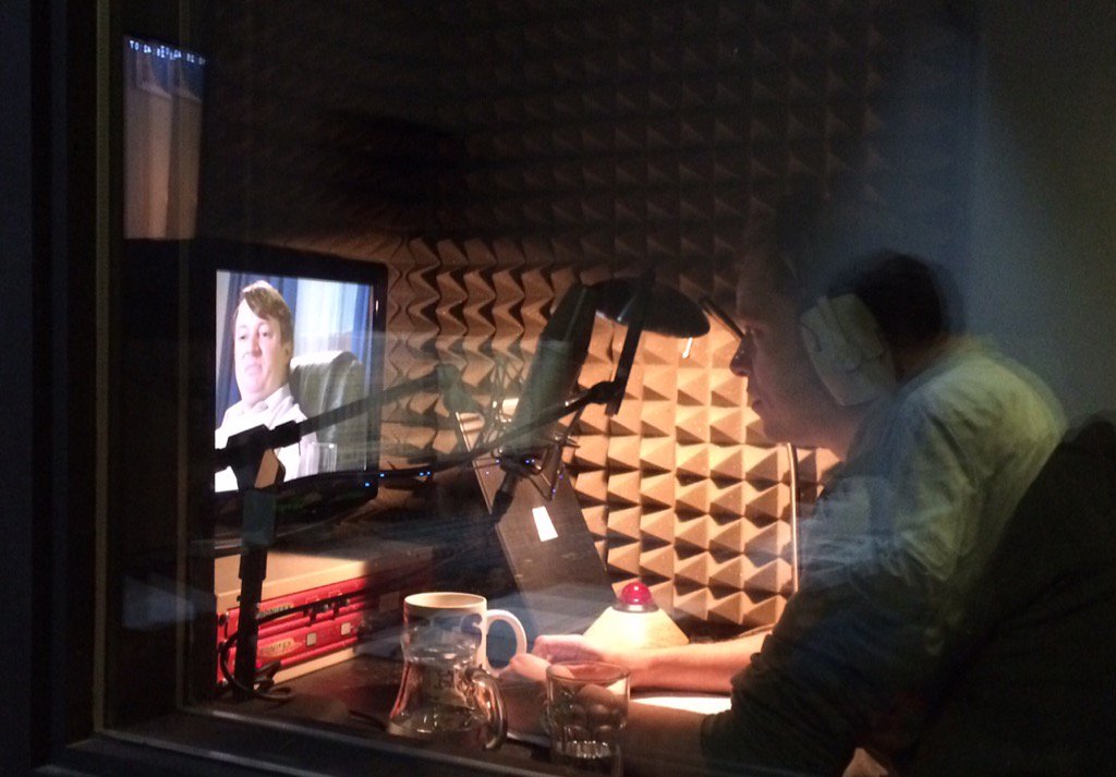 arobertwebb's tweet photo. Taken by director Becky Martin, just before I recorded last VO for Peep Show ep 6 this morning. Hooray &amp; Boo. https://t.co/mhbW8Q87co