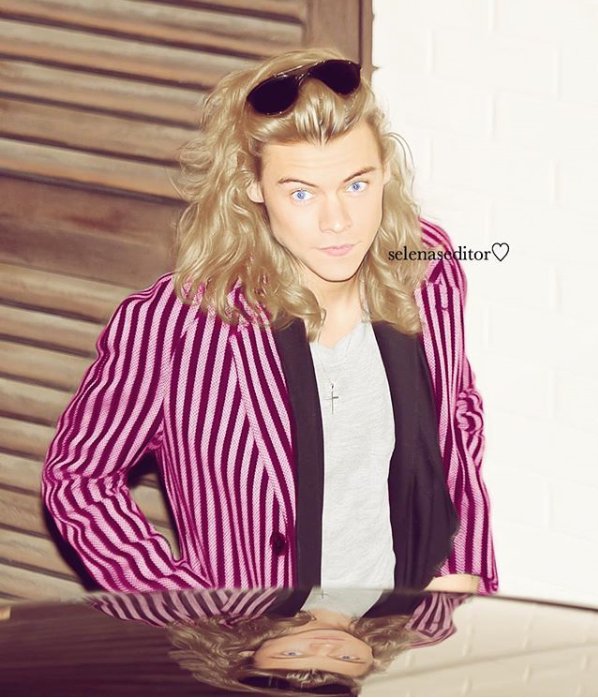 E Prod Suga On Twitter Blonde Blue Eyes Harry Styles Wow