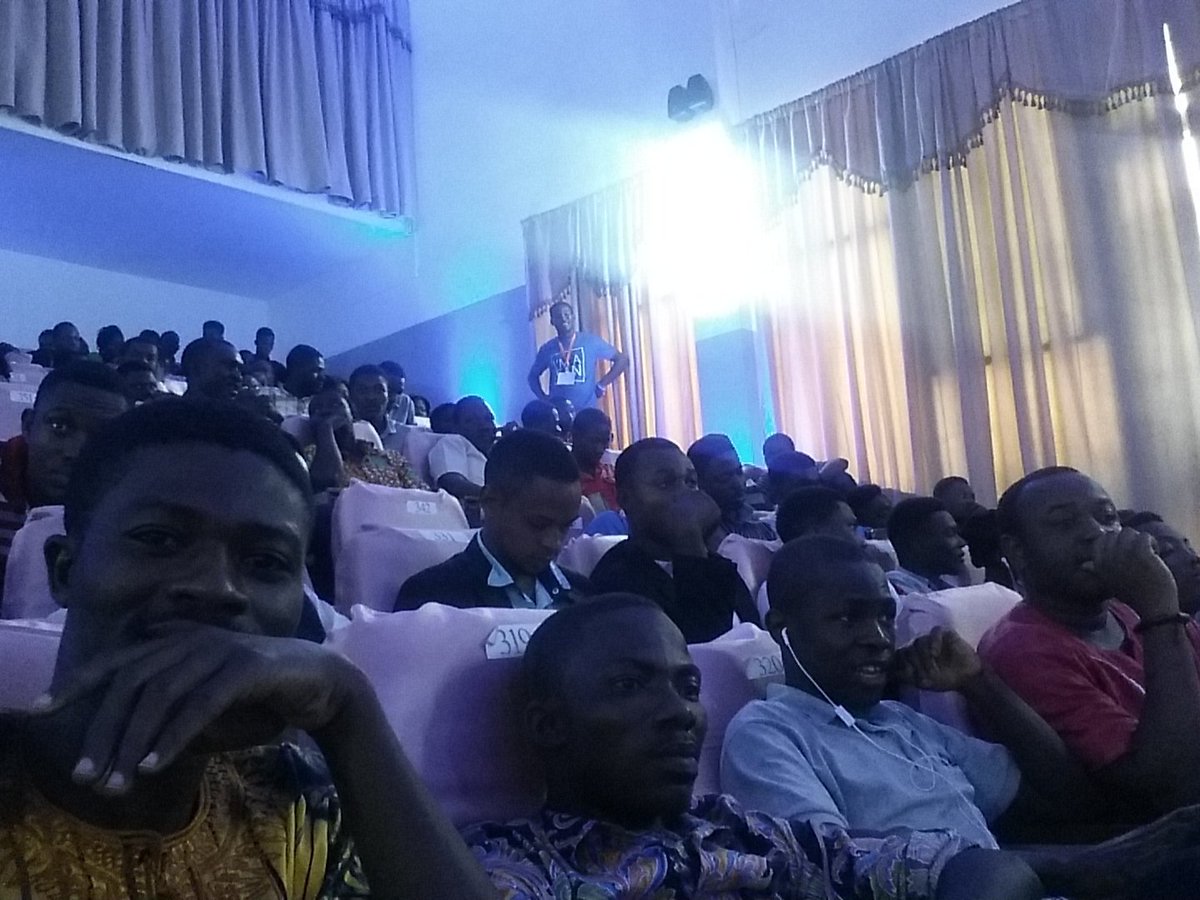 eboster1's tweet photo. Waiting for the next presentation by University of Cape Coast #mswindows10gh #windows10gh #microsoftwindows10gh https://t.co/ctl4GKlFA0