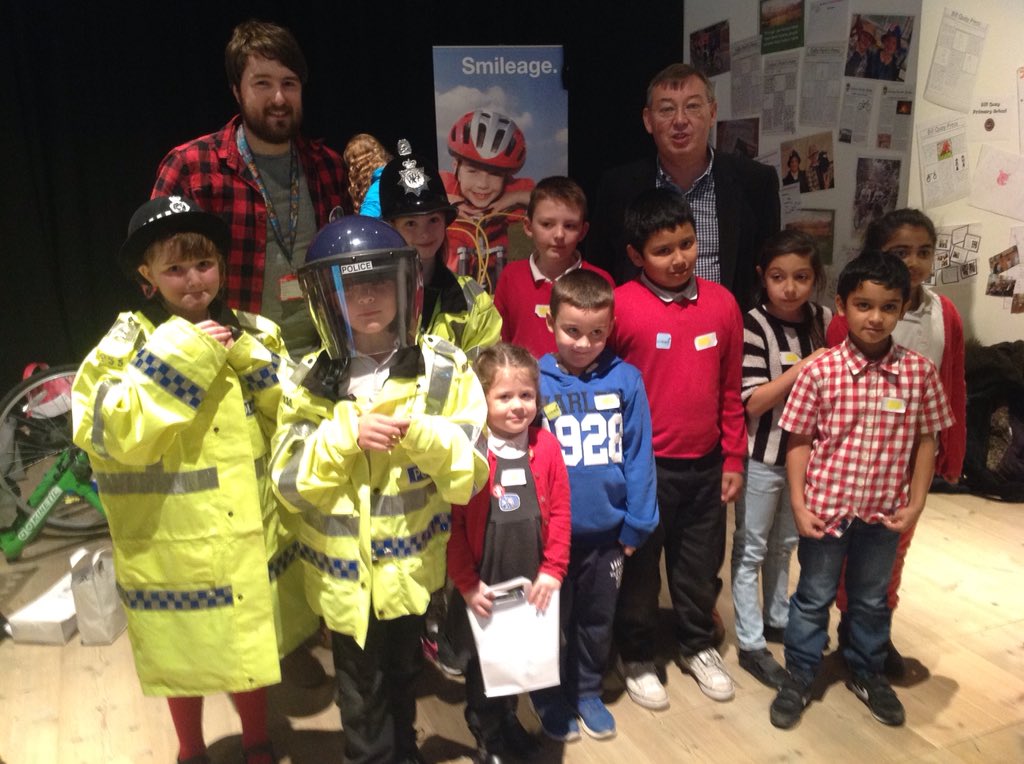 IanMearnsExMP's tweet photo. Children from @MrWynnsClass @CaedmonPrimary 
UN Convention on Rights of the Child 26th Anniversary @balticmill https://t.co/azjbJXFstO