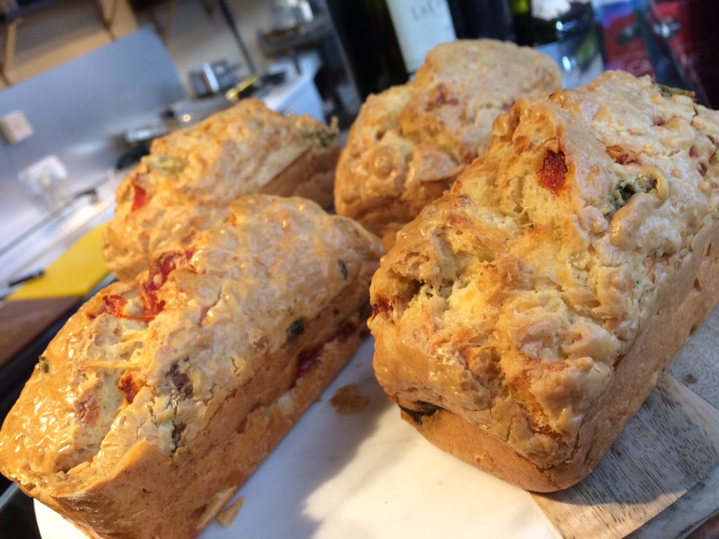 nationale7lyon's tweet photo. Savoury cake! Roasted pepper, goat cheese and cheddar. @altrinchammkt #lowermarket https://t.co/hOQct7qxrT