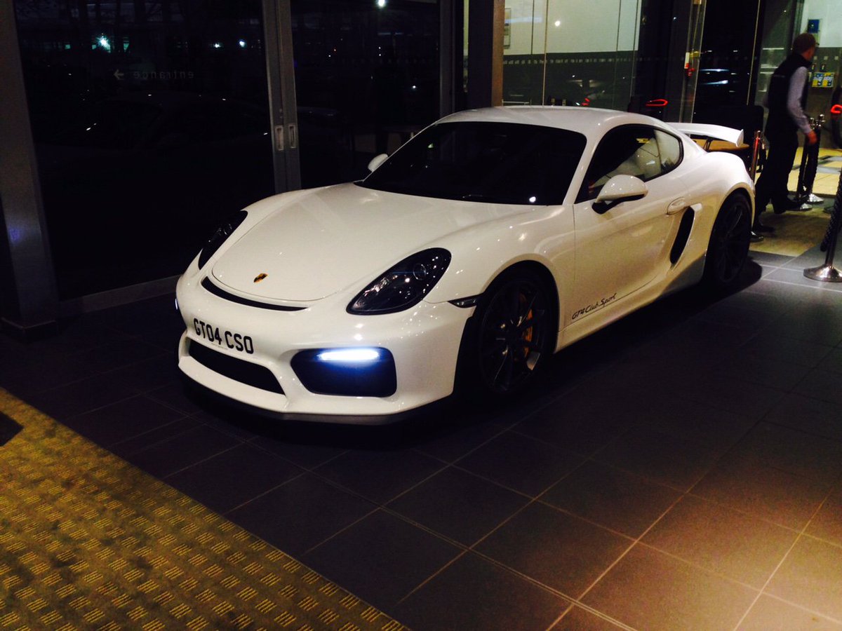 The new Cayman GT4 Club Sport was on show at Porsche Centre Reading last night <a href="/PorscheRetail/">Porsche Retail Group</a> <a href="/PorscheGB/">Porsche GB</a>