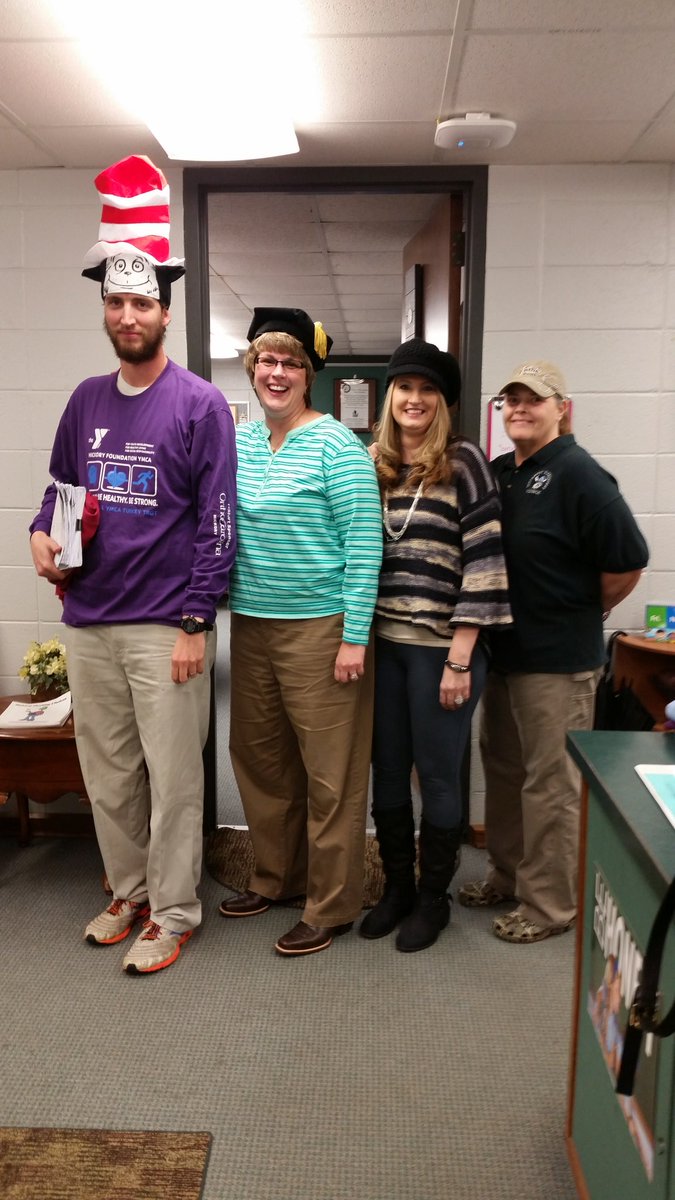 jenfrienwhite's tweet photo. Southwest spirit day #hickoryschools https://t.co/UszrrUhM3t