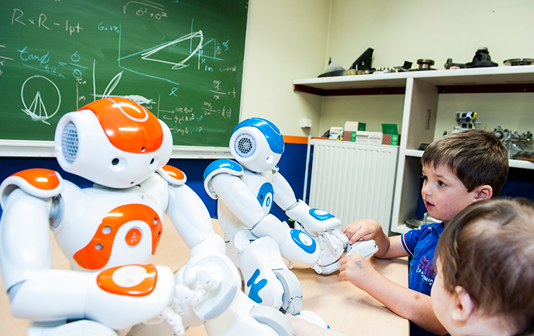 Robot-enhanced therapy with DREAM project &amp; other uses of technogoly for kids with autism buff.ly/1SHQGu2