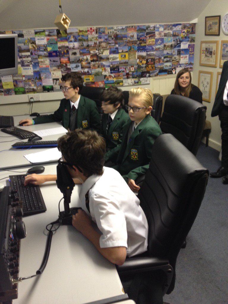 MX0SSW's tweet photo. The Geography department are with us today as part of their project on mapping. https://t.co/Gdi7yGIhjI