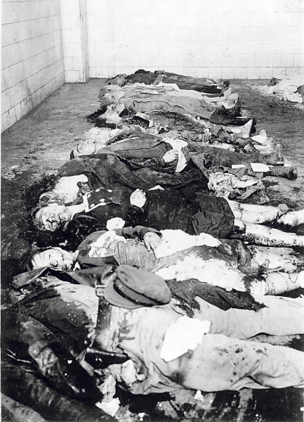 Davidsegarra's tweet photo. València va ser bombardejada 442 vegades per l'aviació feixista.

Mai més.

Enlloc.

Contra ningú. https://t.co/ZzfSIBdn80