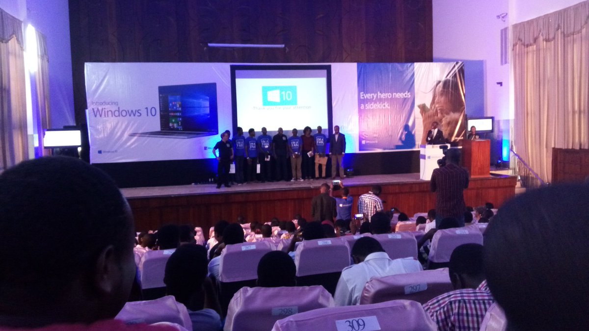 DREDEEMER's tweet photo. #windows10gh @ Group photograph https://t.co/0AGZPUSQ5C