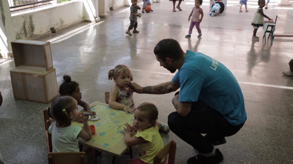SergioRamos's tweet photo. Por un mundo más justo para todos los niños, con @unicef_es en el #DíadelNiño https://t.co/q28a7Zlbo7 https://t.co/hLodewWbxi