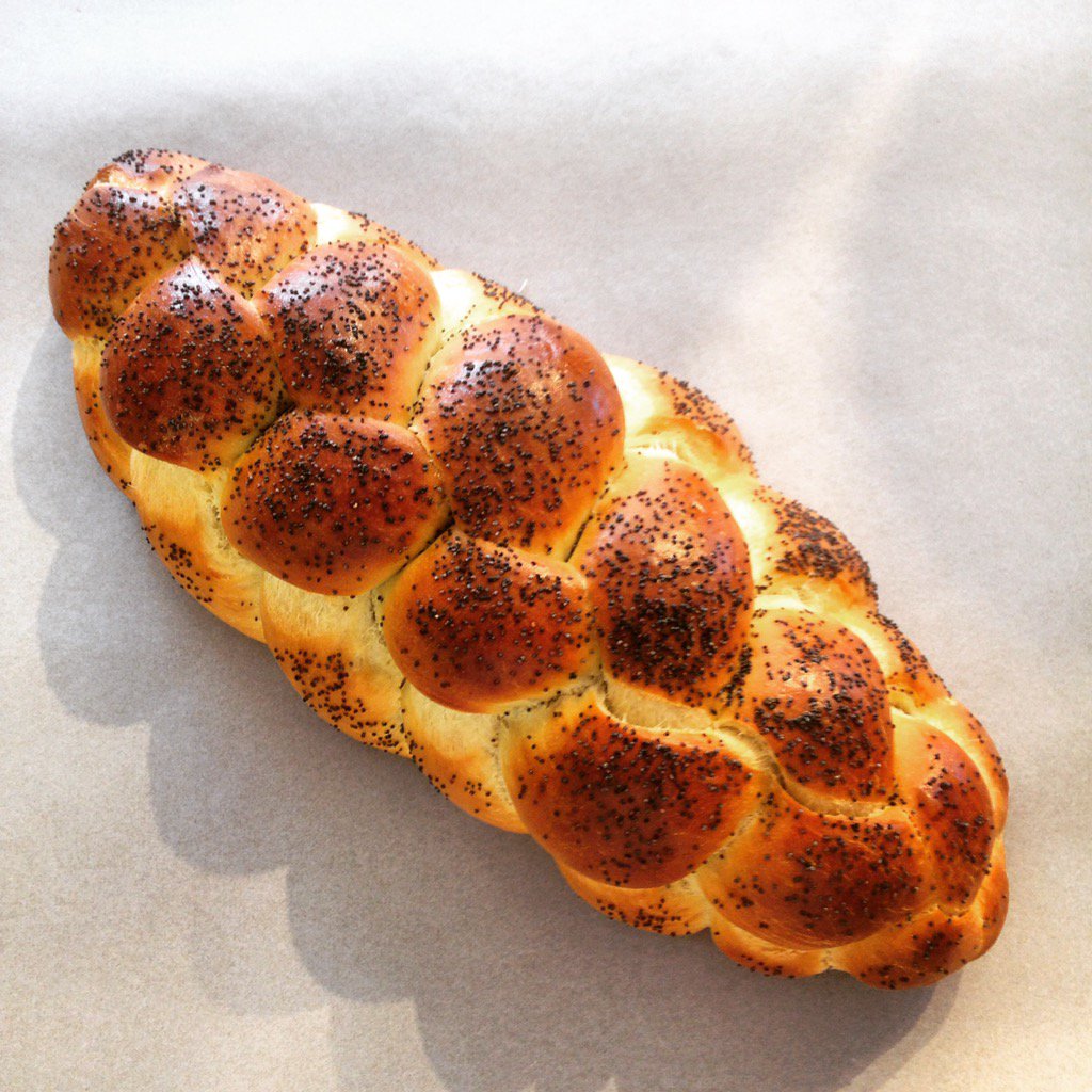 EastBrisBakery's tweet photo. It's Friday which means it is Challah day at the bakery https://t.co/oIrAYpth2F