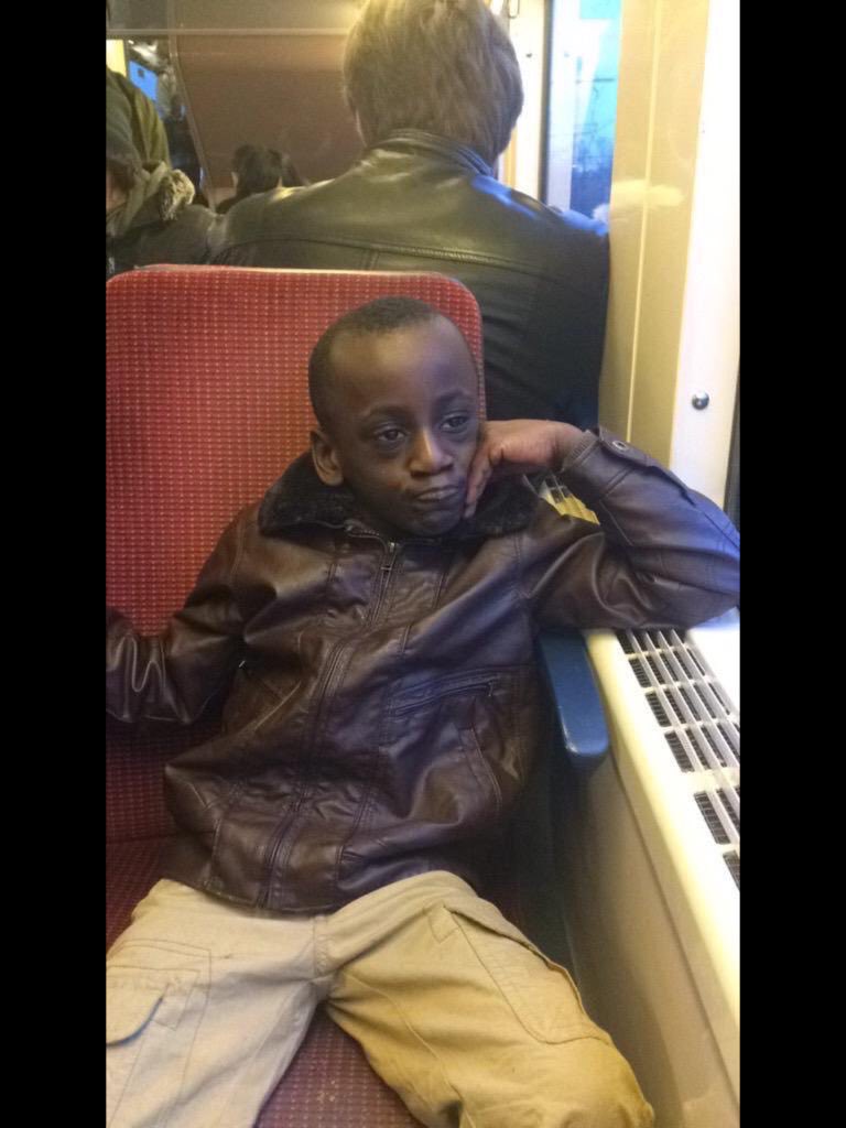 ThommyTomz_'s tweet photo. quand t'as 12 ans mais que tu dois aller bosser pour nourrir tes 17 frères et soeurs https://t.co/7vKvduWqSH