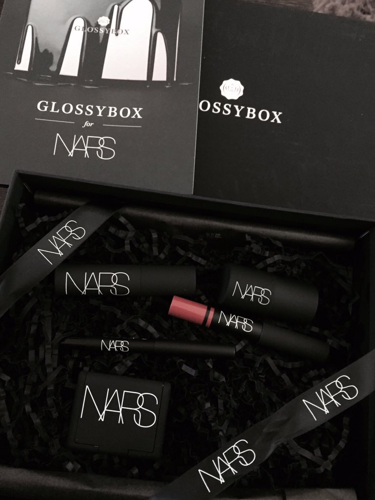 mandiimccall's tweet photo. !! @GlossyboxUK @NARSissist I can't even... #howpretty #glossynars #narsglossybox #nars https://t.co/WctR1me8qQ