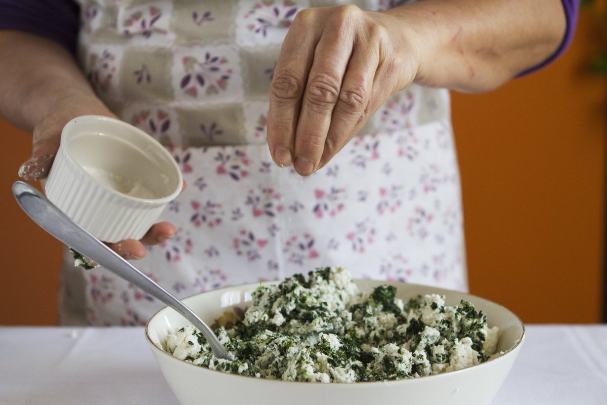 modena_pic's tweet photo. #Tortelloni burro e salvia, delizia del palato ma non solo, bontà per corpo e spirito. #ModenaInTavola #VisitModena https://t.co/AAgv6PsIYu