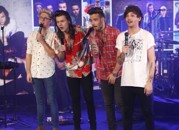 the1Dscene's tweet photo. One Direction performing on GMA - 17.11.2015 | HQ (1-4)

#MTVStars One Direction https://t.co/Xr6LBBtzOX