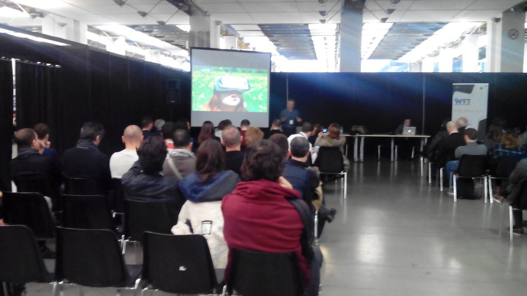 Wearable_Torino's tweet photo. #workshop sui #SocialWearable di @umbertomacchi!! #WTTorino #StayTuned https://t.co/oxmz4ldmVo