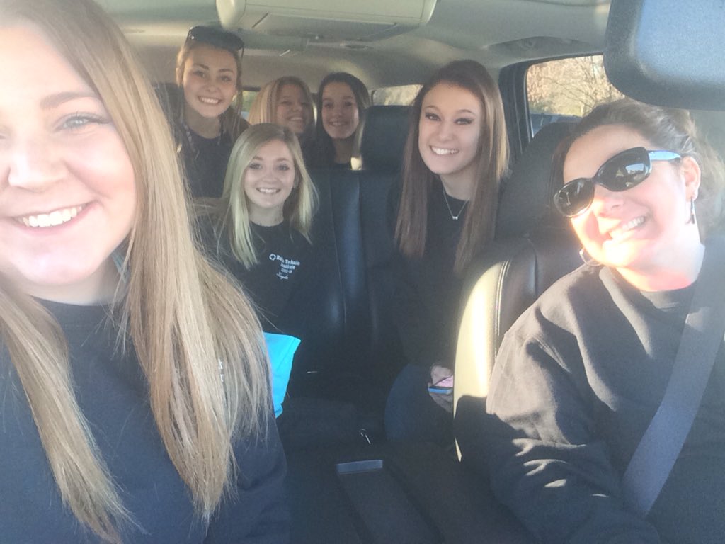 rtideca's tweet photo. Off to #CRLC15!!! We are so excited. See you soon KC. 🤘🏻🔷 #beDECAepic #rtideca @MissouriDECA @DECA_CR https://t.co/j0cFhgoKa3