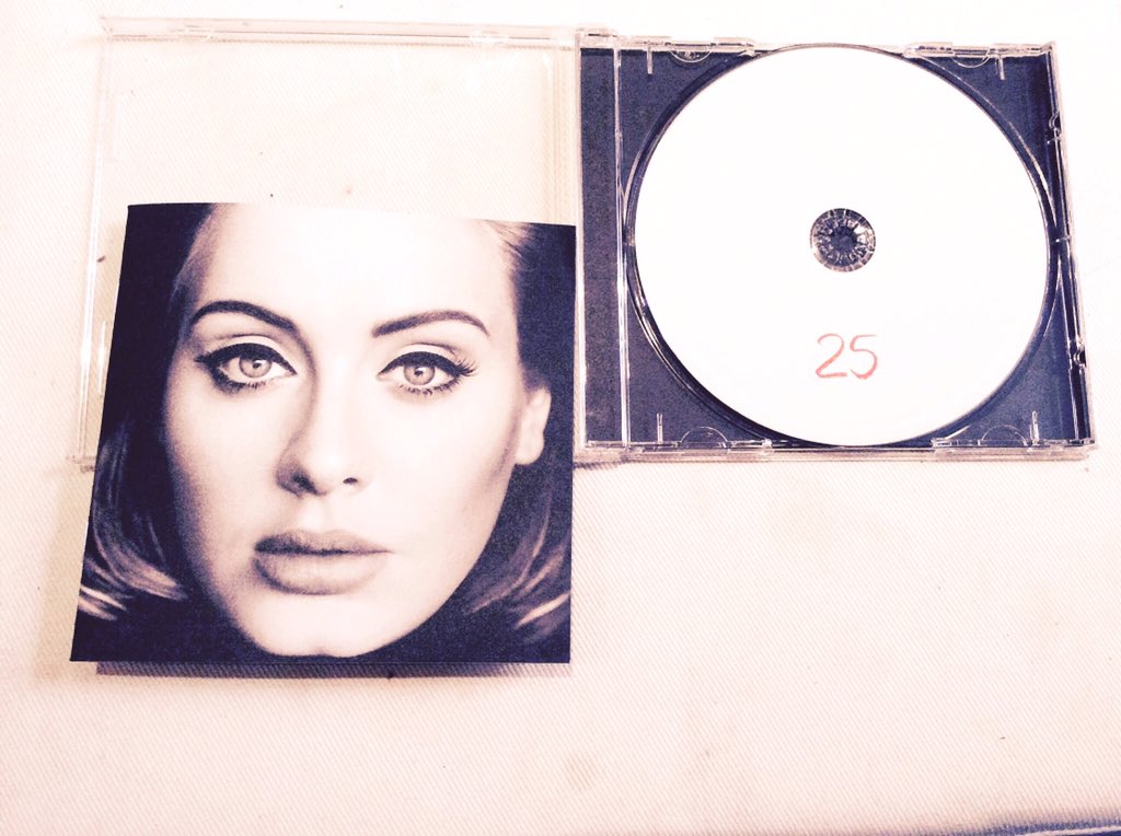 Jajagui's tweet photo. @Adele please don't ever stop singing ! https://t.co/8ysNP0Jzrn
