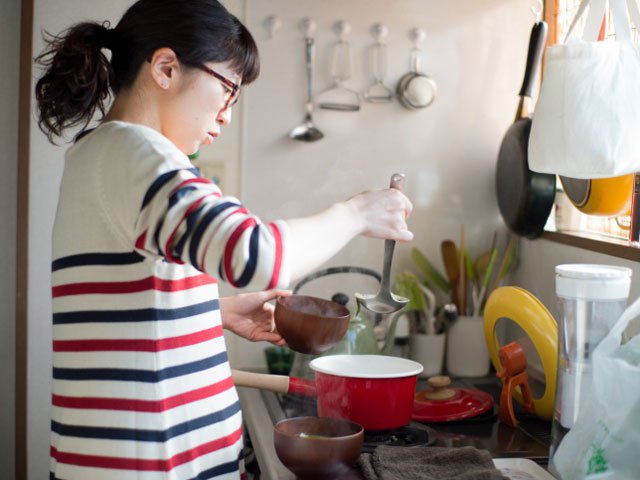 allyou's tweet image. Cooking tips from real women that will change how you cook dinner tonight: trib.al/mO2wPjA