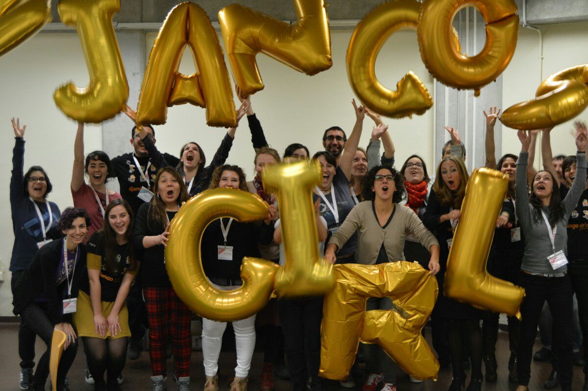 DjangoGirlsPyConES15 (@djangogirlses) on Twitter photo Y gracias a los y las coaches que han estado al pie del cañón con las <a href="/DjangoGirlsES/">DjangoGirlsPyConES15</a>, ¡sois grandes! Y gracias a los y las coaches que han estado al pie del cañón con las <a href="/DjangoGirlsES/">DjangoGirlsPyConES15</a>, ¡sois grandes!