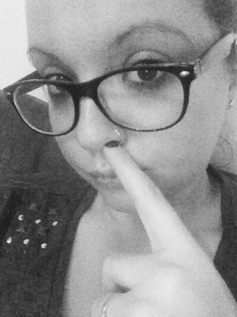 cessescoo's tweet photo. @Sandralou #fingerinthenose #FITNproject 👃🏻👆🏻 https://t.co/6nuVSFUIPX