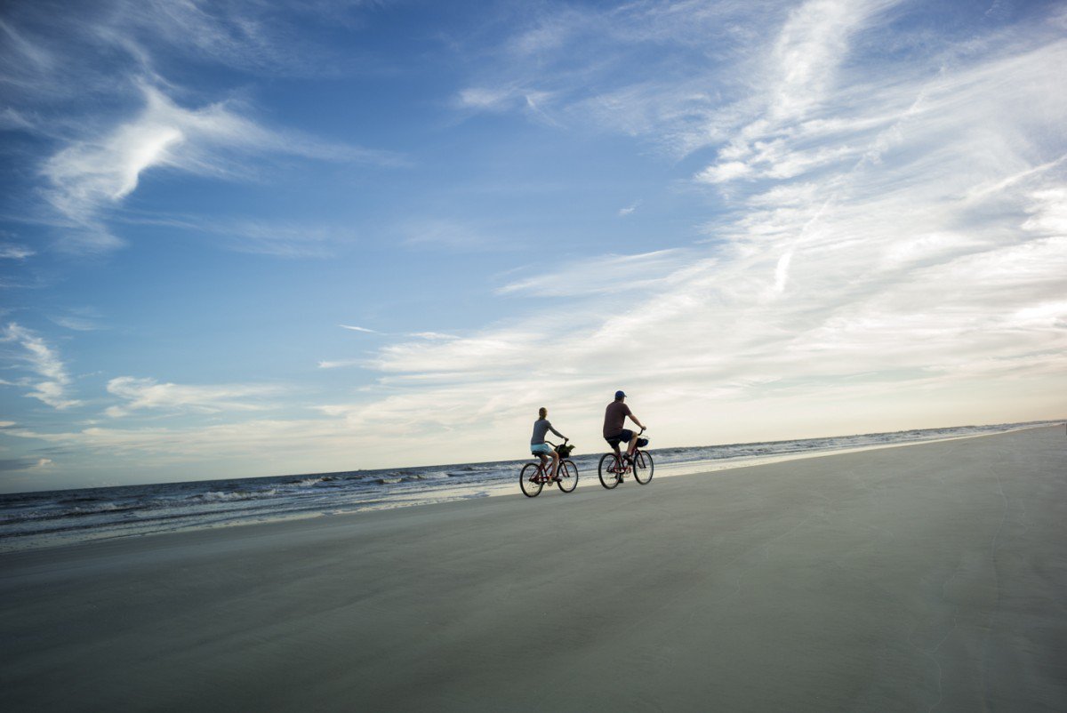hiltonheadsc's tweet photo. Nothing like a relaxing bike ride along the beach. (Followed by an ice cream, of course.) https://t.co/lBORd5uHL1 https://t.co/he9g4CZQRM