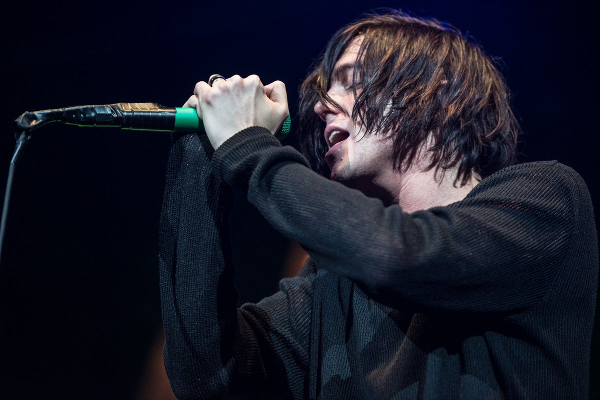 Sleeping With Sirens tweet media