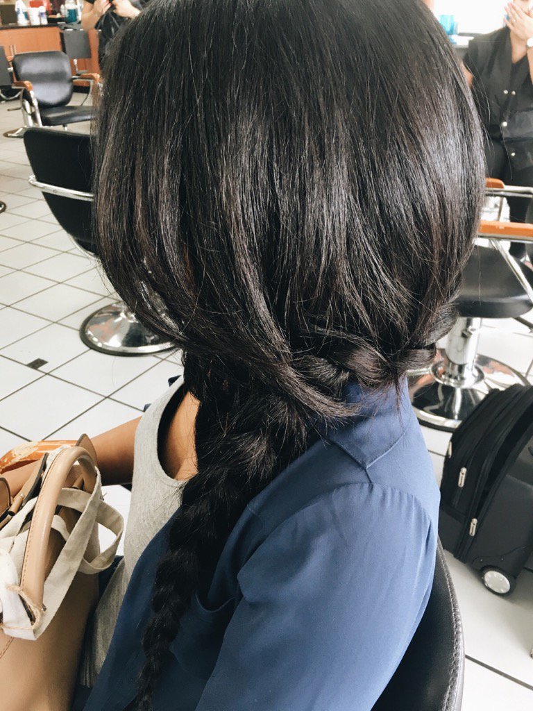 LynnetteJoselly's tweet photo. Just got my hair did at @BSAFans for a blow dry and some side braid action! #bsathebloggerway https://t.co/t9jrzybefB