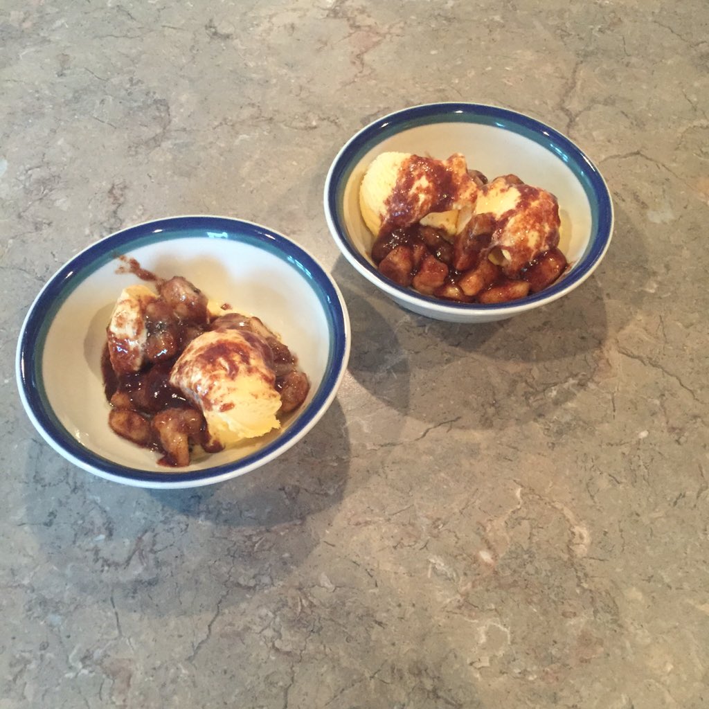 JGEubanks's tweet image. #getdatebox bananas foster was awesome!