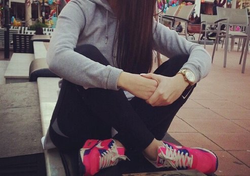 ۿﭑگ ﭑخــذۿﭑﭑ✨💬
روح ـي خـبـصـتنـي عـليگ 😒

.‘✿‘.