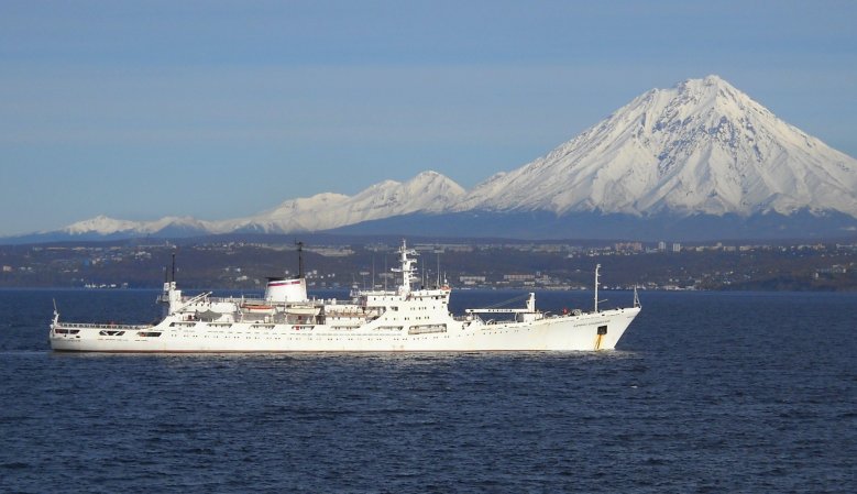 Военно морской экспедиция. ОИС Адмирал Владимирский. Океанографическое исследовательское судно Адмирал Владимирский. Исследовательское судно ВМФ России Адмирал Владимирский. Судно проекта 852 Адмирал Владимирский.