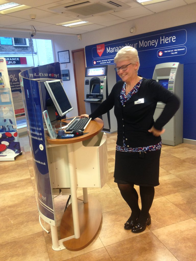 MakeyPhoebe's tweet photo. Sue ready for her next digi demo #embracingchange #future#educatingourcustomers @hansymilligan @chertzey71 @NWEarea https://t.co/pOiAE2XcVi