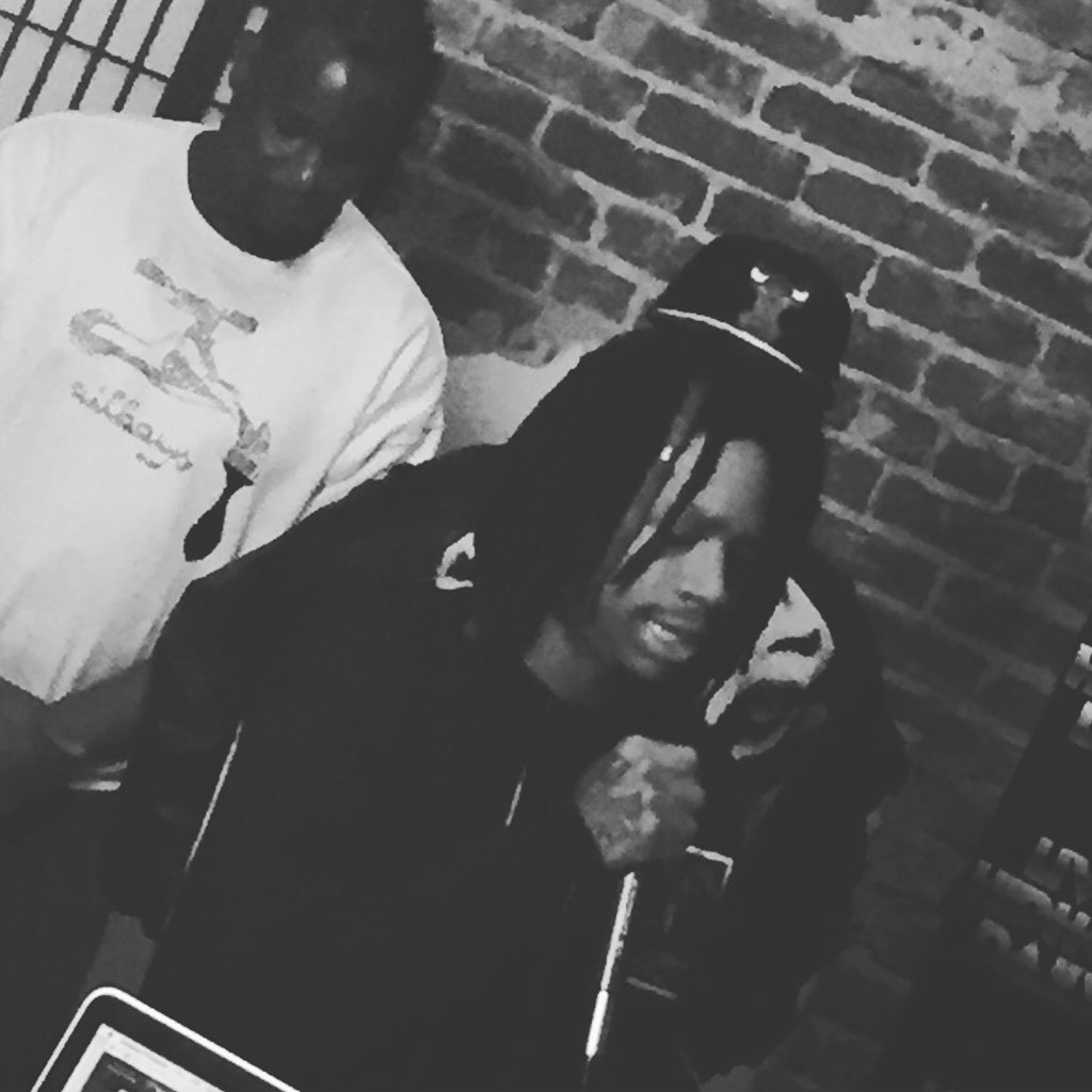 RICHGOVERNMENT's tweet photo. @DONNYCOLD s/o to @KtKami1981  #TRUTHTRUSDAYS @Livehiphopdaily https://t.co/8ORRrGi0sf