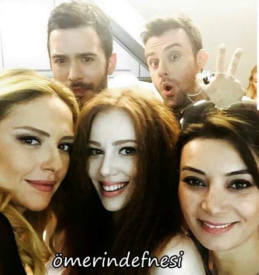 Kask_Defne's tweet photo. Yeni bölüm için hazır mıyız??😊😊 Kimler akşam bizimle 😊😊😘😘
#KiralıkAşk
@KaskOmerr @KaskSinan @Kask_Yasemin @KaskNecmi https://t.co/pHWZT7PgsU