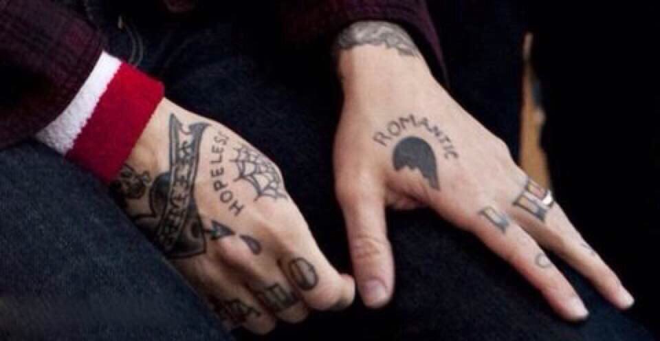 signs as franks hands: libra