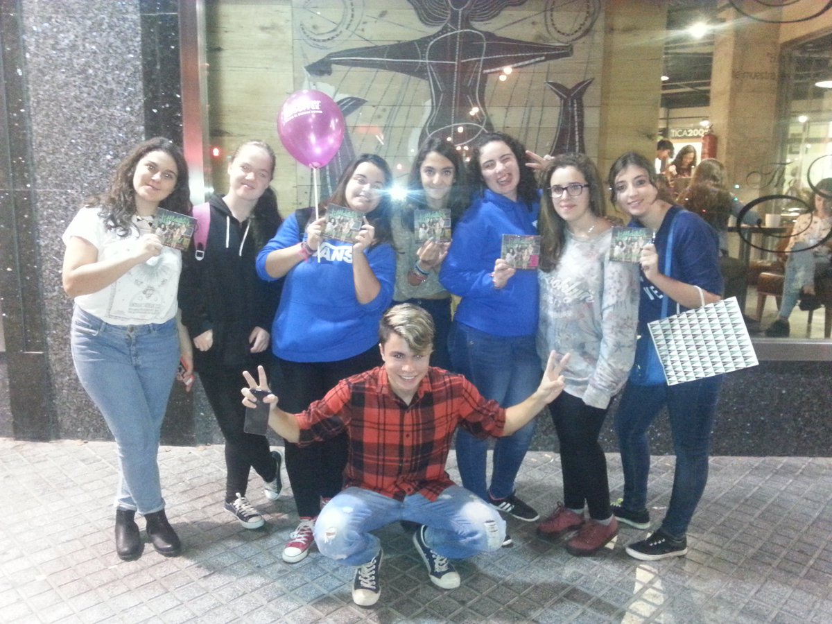 LM_malaga's tweet photo. @LittleMix two fridays ago when #GetWeird was out, Málaga just... 😂 #SpainIsGettingWeird https://t.co/zfB8J2JO9O