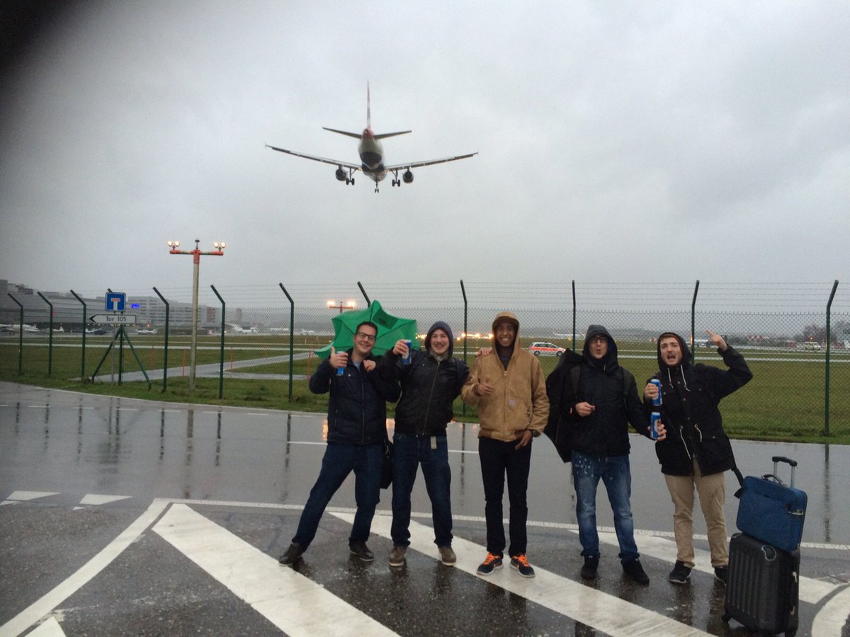 kasi_said's tweet photo. @ZHAW #Aviatik #AV14 #FieldDay #Gust #Turbulence #FuckTheRain https://t.co/RgycKlzv2L