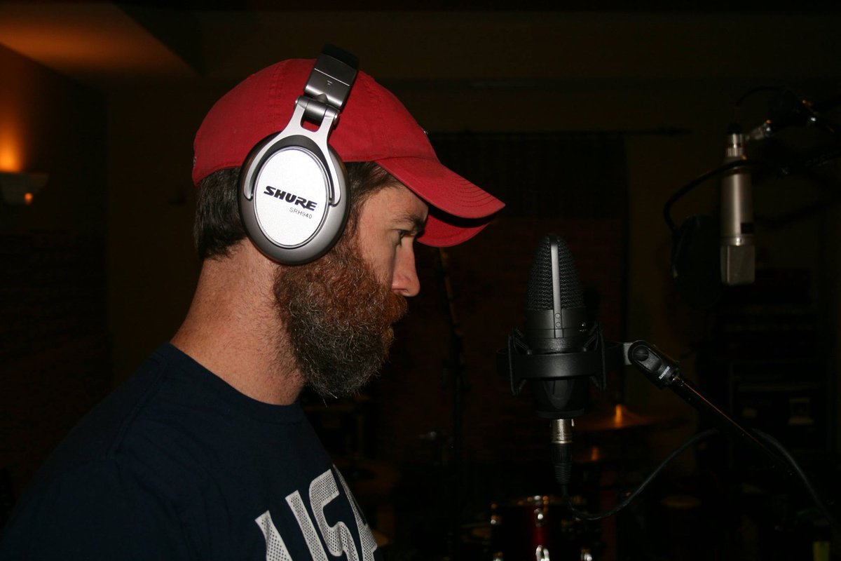 No Shave November tweet media